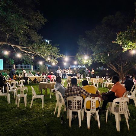 Northern Pearl Gulu Ngoại thất bức ảnh