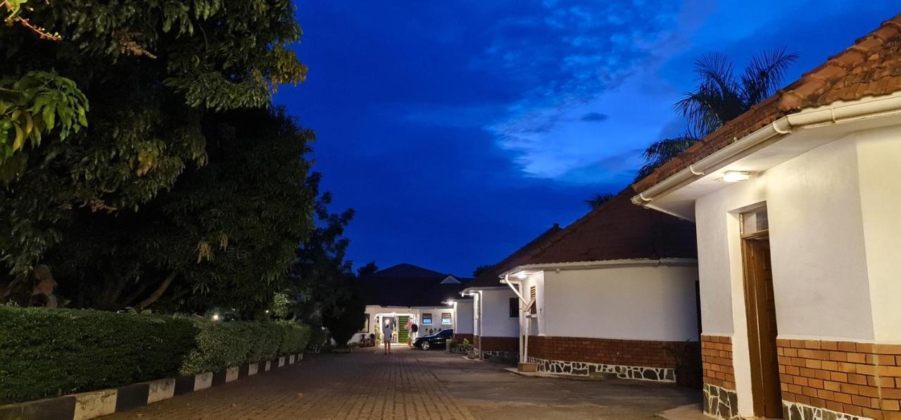 Northern Pearl Gulu Ngoại thất bức ảnh